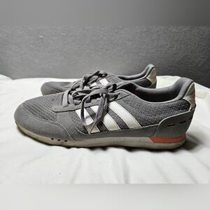 Adidas Women's Gray, White, Peach Sneakers